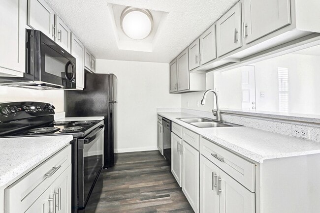 Photo - Stonehill at Pipers Creek