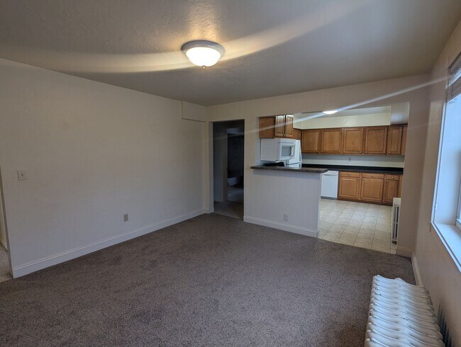 Photo - 5921 London Rd Unidad Upper