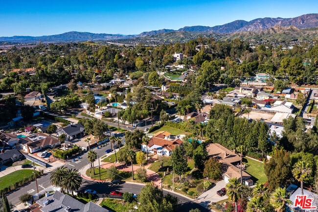 Photo - 10440 Johanna Ave