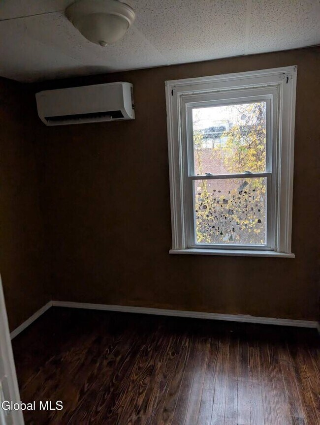 Photo - 318 27th St Unit 2