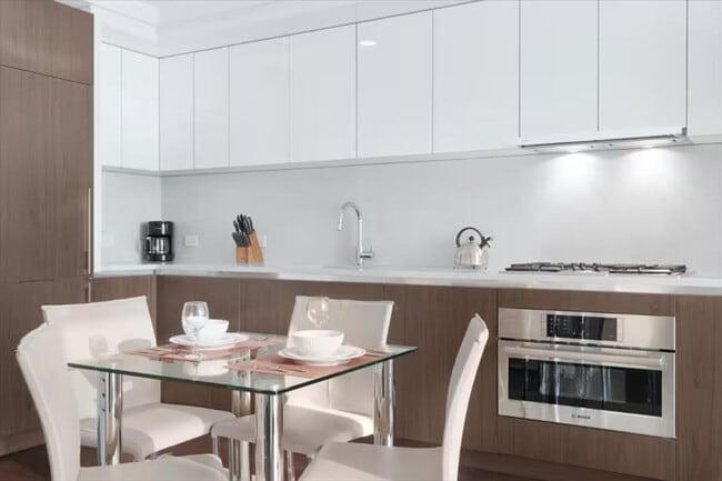 Photo - 605 W 42nd St Unidad ID1025119P