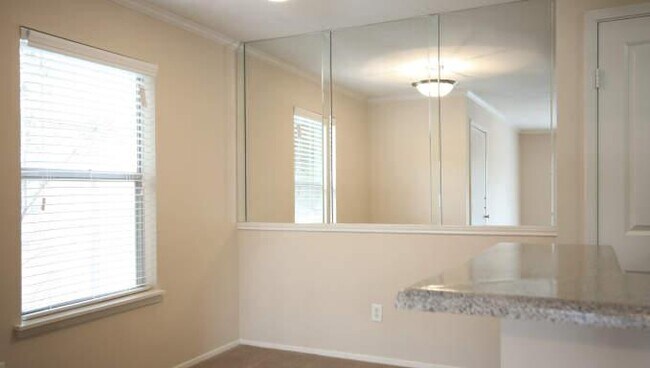 Photo - 2 bedroom in Kingwood TX 77339 Unit 2047