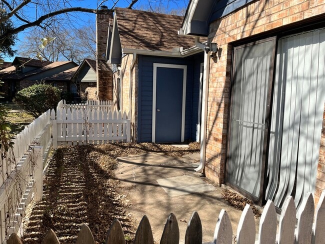Photo - Cute 1/1 Close to Downtown!!