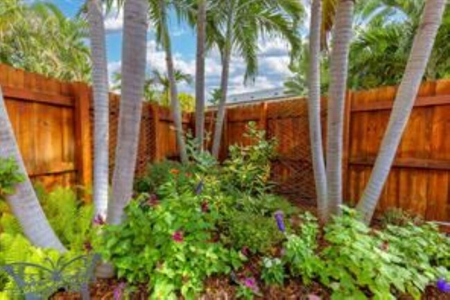 Photo - 2134 NE 9th Ave