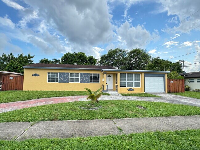 Photo - 620 NW 186th St