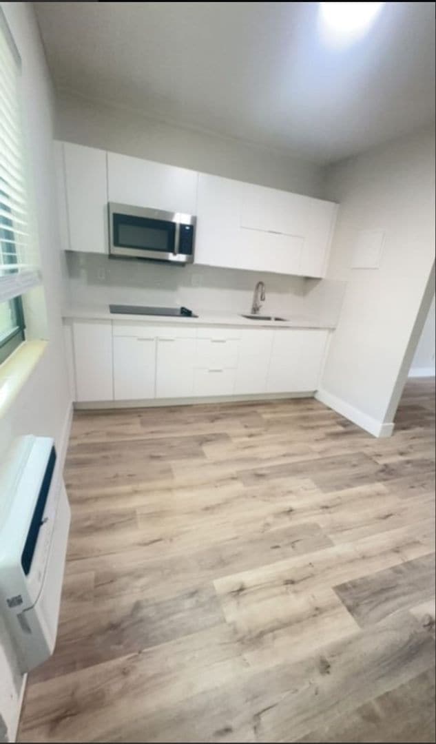 Photo - 600 SW 9 AVE