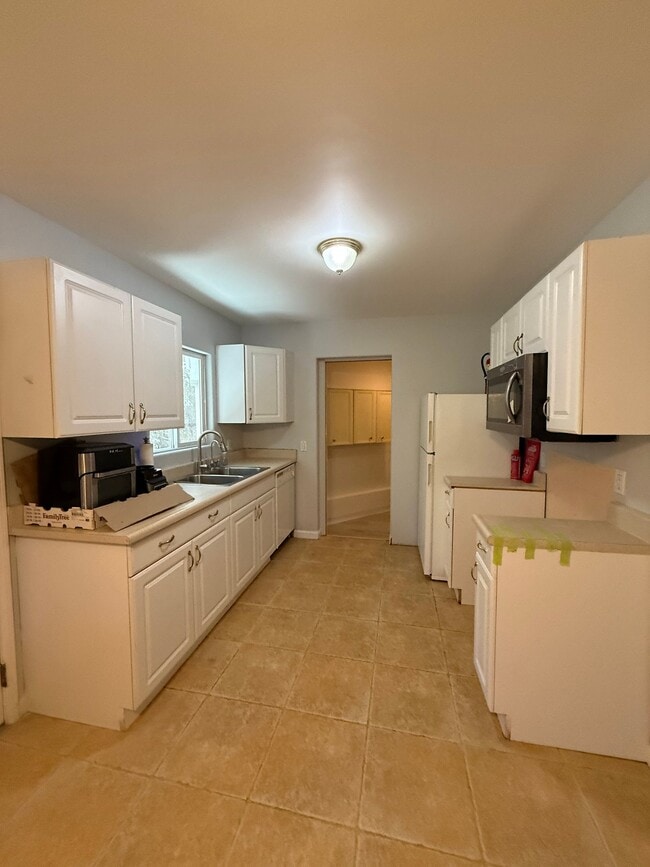 Building Photo - 6268 Platt Ave Unit back