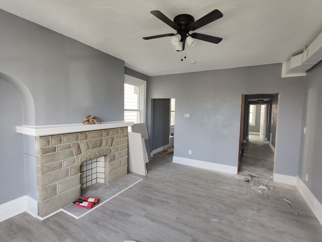 Photo - 121 Cohassett St Unidad Apt. #2