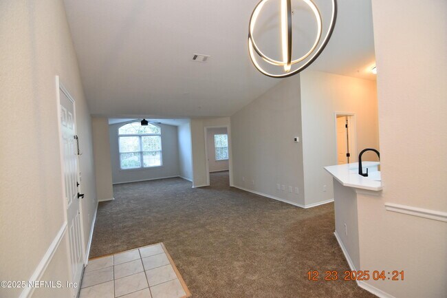 Building Photo - 13810 Sutton Park Dr N Unit 1220