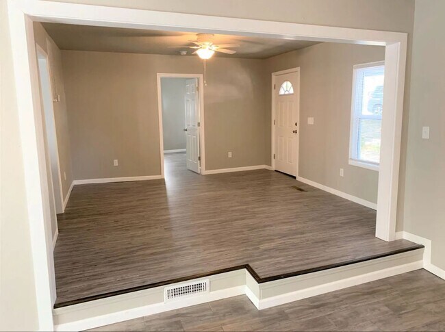 Photo - 3 Bed / 1 Bath House within walking distan...