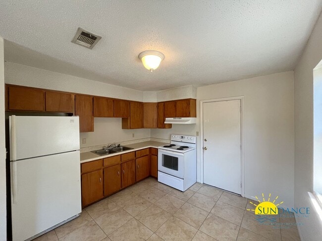 Photo - Great 2 Bedroom Home in Fort Walton Beach!