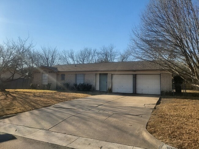 Building Photo - 4-2-2 brick in Benbrook