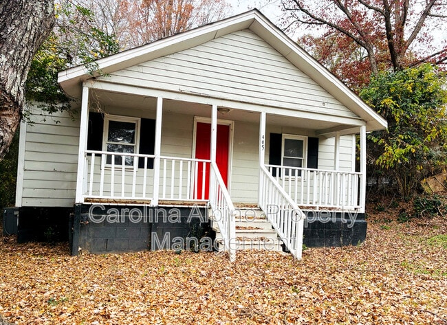 Photo - 405 S Oak St