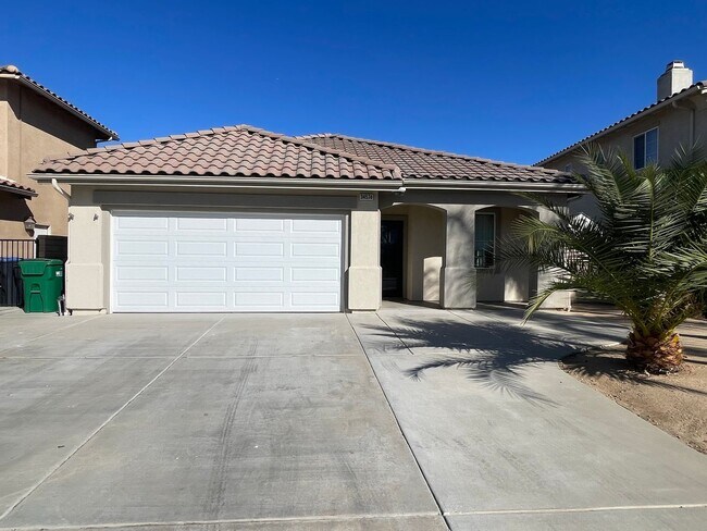 Coming Soon for Lease! 3 bedroom single st... - Coming Soon for Lease! 3 bedroom single st... House
