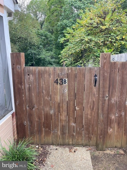 Photo - 43 Silopanna Rd