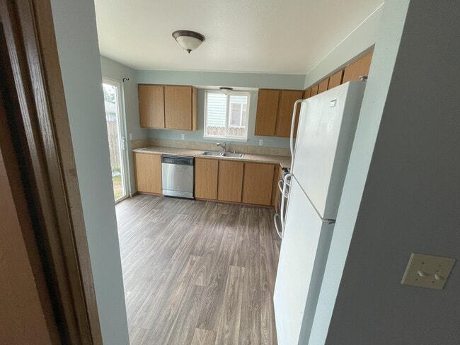 Cocina - 10 107th St SE Unidad B