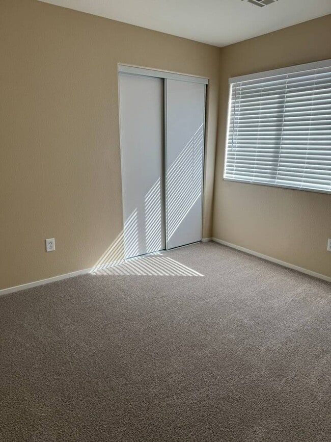 Photo - 2228 Cambridge Elms St