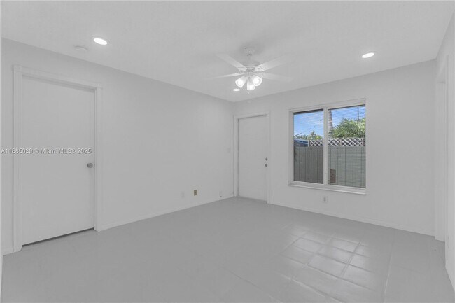 Photo - 1428 NE 2nd Ave Unit 2