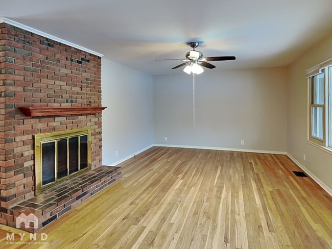 Photo - 4221 Evansdale Rd