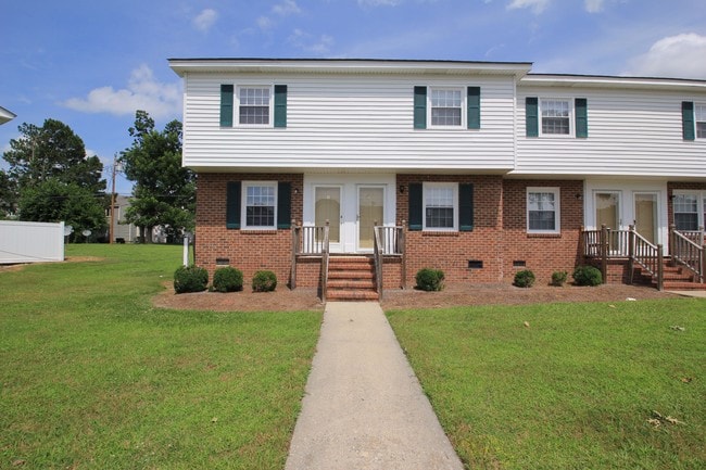Creek Ridge Crossing - Creek Ridge Crossing Apartments
