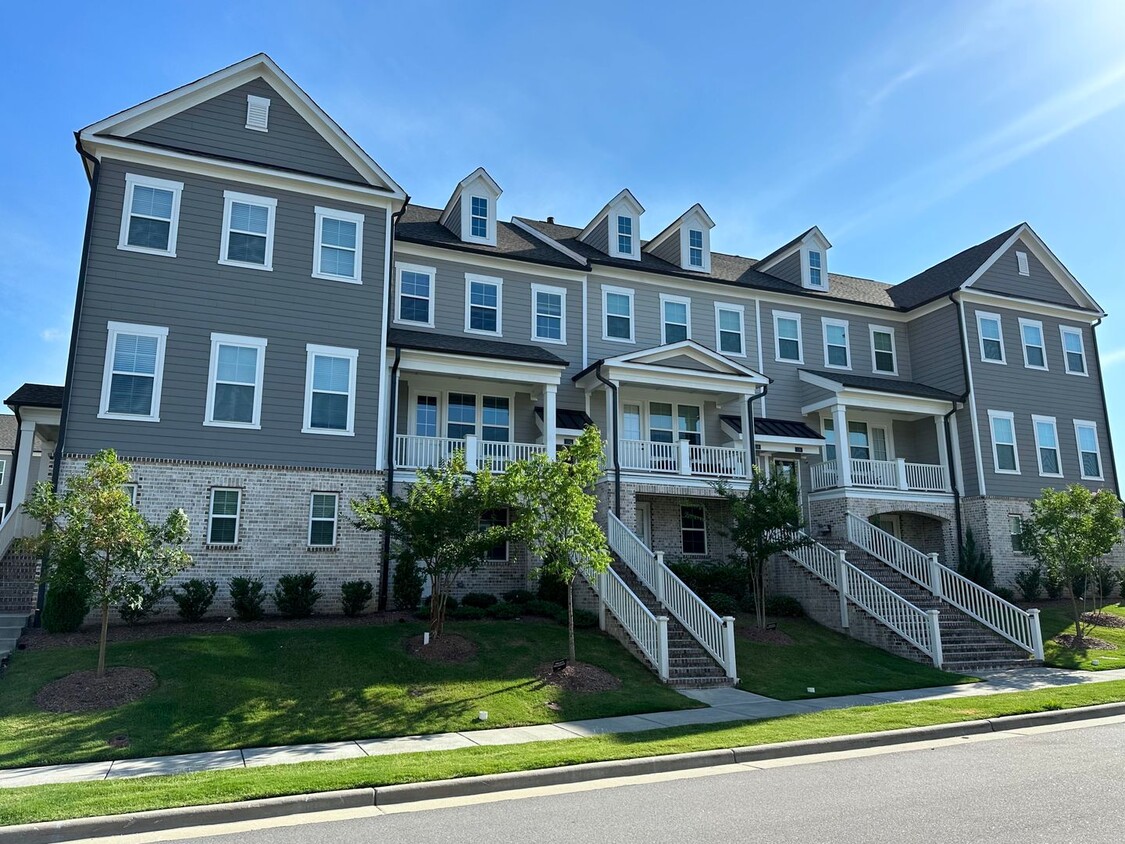 Gorgeous 4 Bedroom | 3.5 Bath Cary Townhom... - Gorgeous 4 Bedroom | 3.5 Bath Cary Townhom...