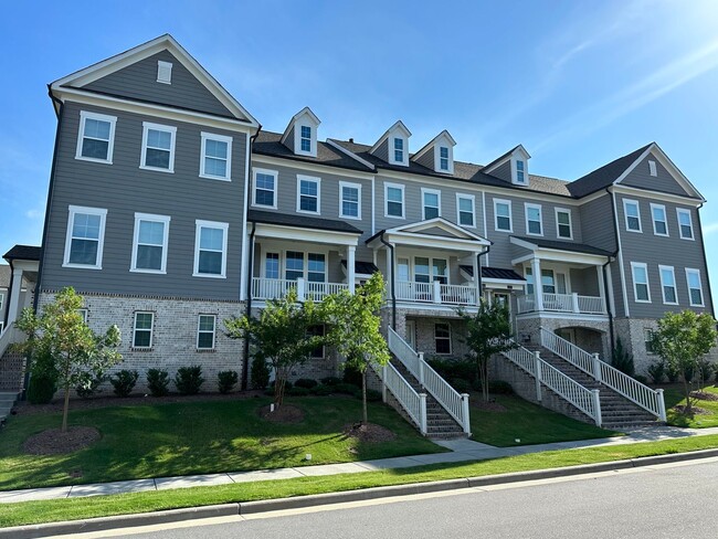 Gorgeous 4 Bedroom | 3.5 Bath Cary Townhom... - Gorgeous 4 Bedroom | 3.5 Bath Cary Townhom... Townhome