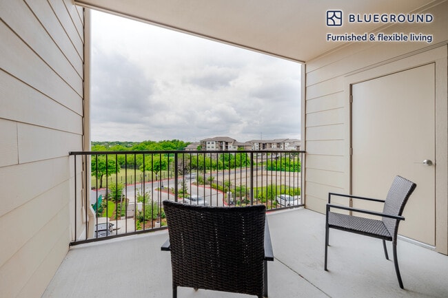 Photo - 1501 W Howard Ln Unidad SI FL2-ID369