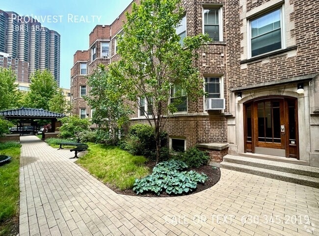 Building Photo - 543 W Addison St Unit 3S Rental
