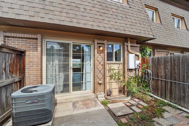 Photo - 374 Gladiola St