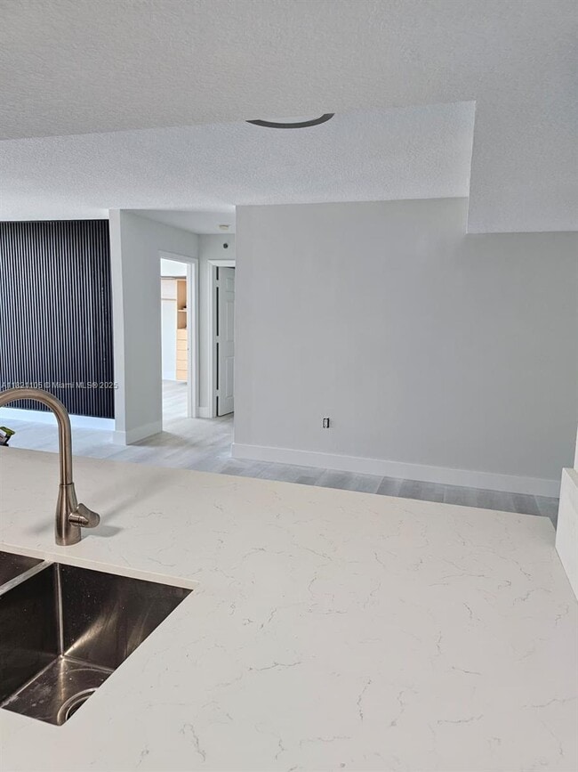 Photo - 1650 Coral Wy Unit 512