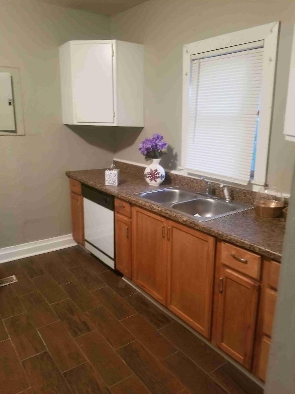 Photo - 3305 E 19th St