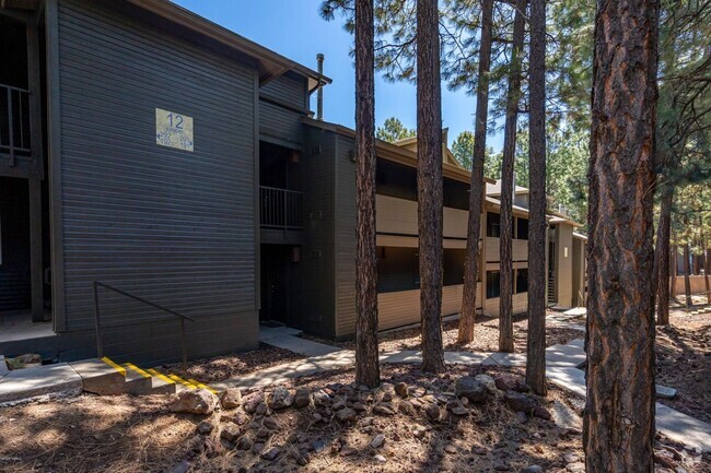 Building Photo - 2bd/2ba West-Flagstaff Condo! - Near NAU/C... Unit 12-191