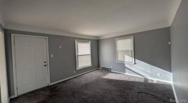 Photo - 21338 Pembroke Ave