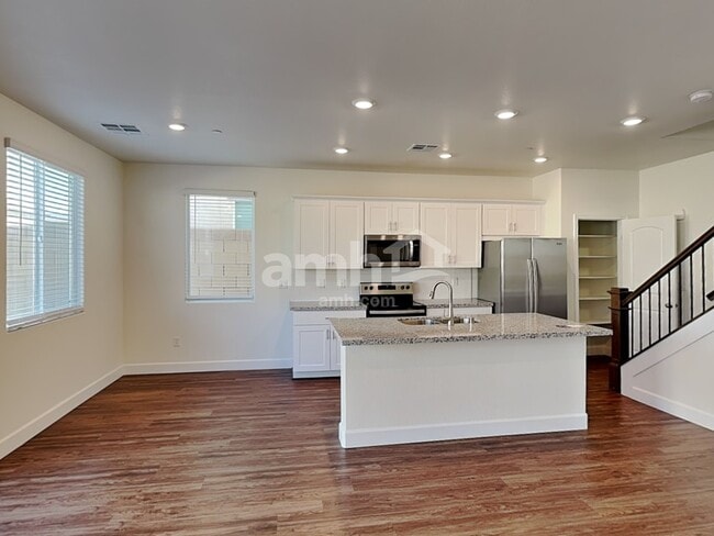 Photo - 326 Timber Kate Pl