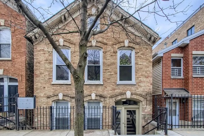 Building Photo - 1629 W Julian St Unit 1R