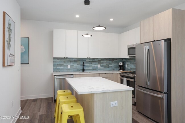 Photo - 6 West End Ct Unidad 211