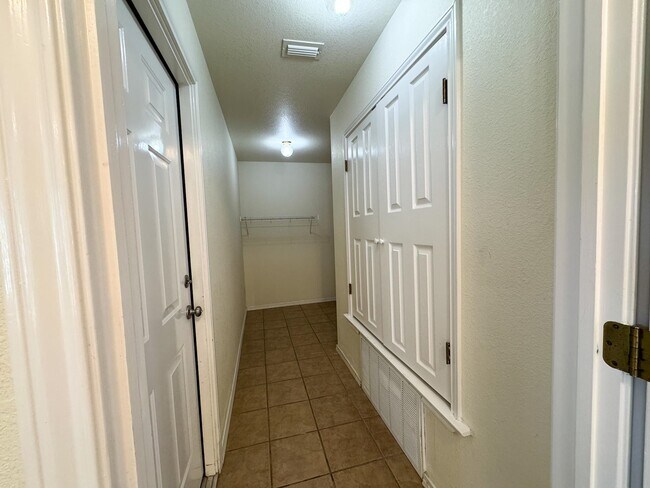 Photo - 123 La Paloma Dr