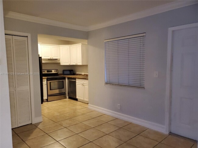 Photo - 1300 Moffett St Unidad 203