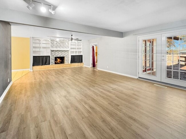 Photo - 5955 E 36th St