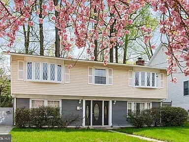 Photo - 512 Carr Ave