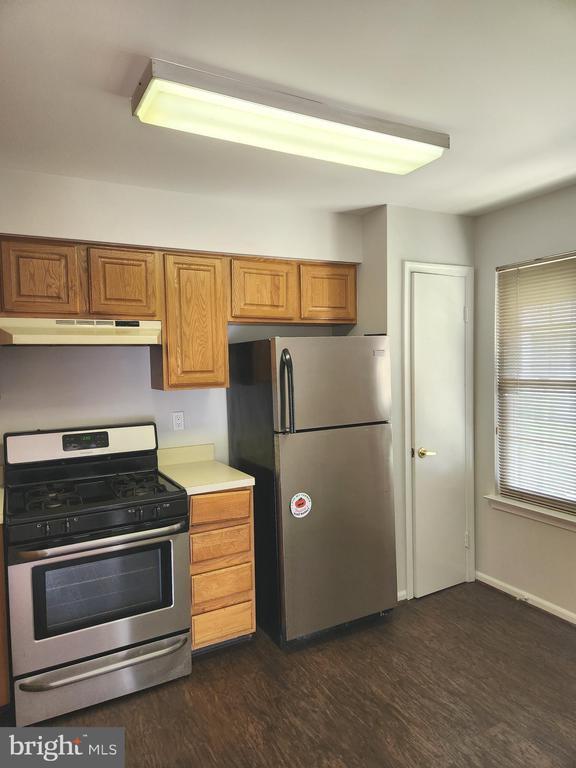 Photo - 4003A Saxony Dr