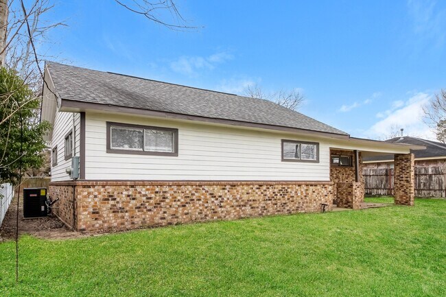 Photo - 12715 Zavalla St