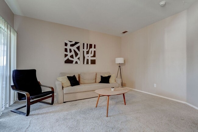 Photo - 5525 W Flamingo Rd