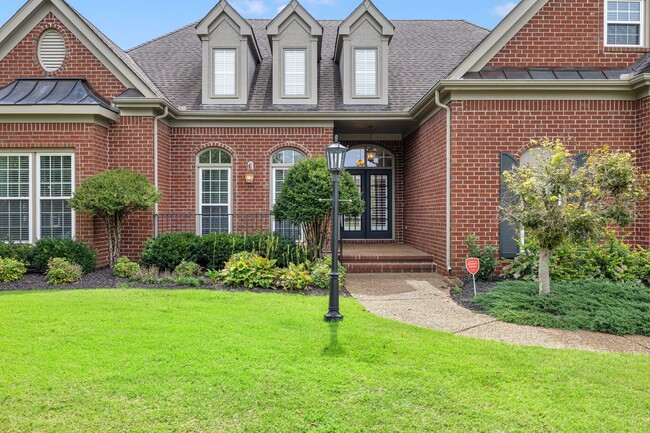 Welcome to this charming all-brick rental ... - Welcome to this charming all-brick rental ...