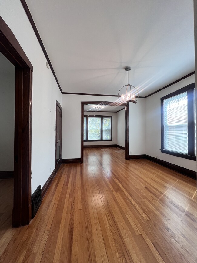 Photo - 4734 N Kildare Ave Unit 2
