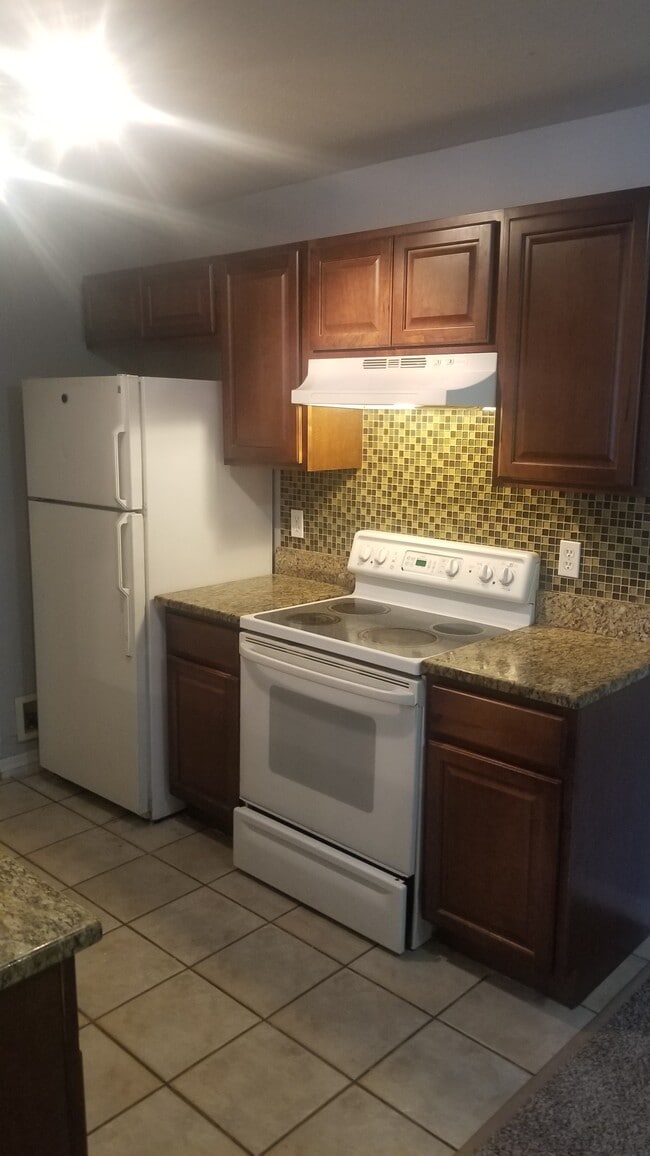 8813 Latrec Ave Unit 101