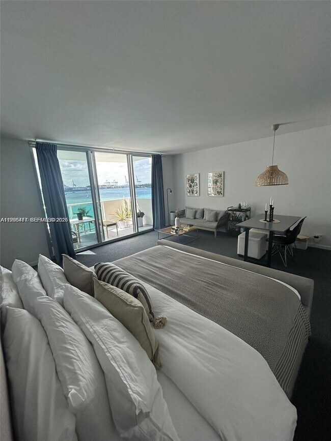 Photo - 1200 West Ave Unidad 728