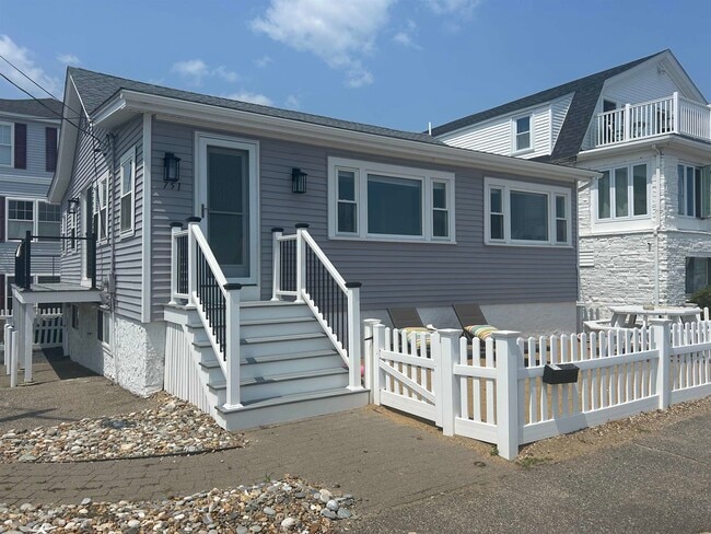 Building Photo - 751 Ocean Blvd Rental
