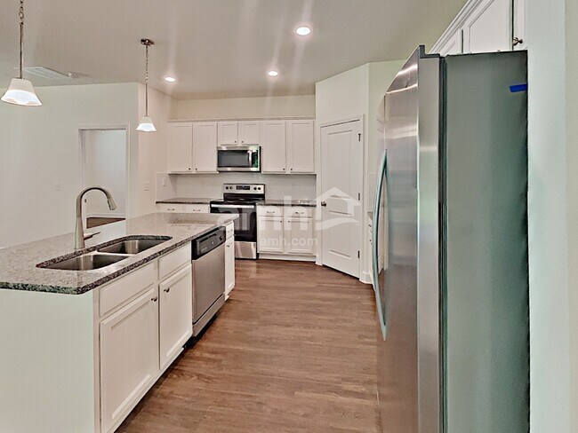 Photo - 3007 Creek Village Ln