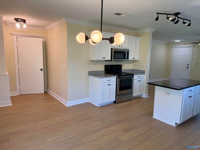 Photo - 226 Dormont Dr NE